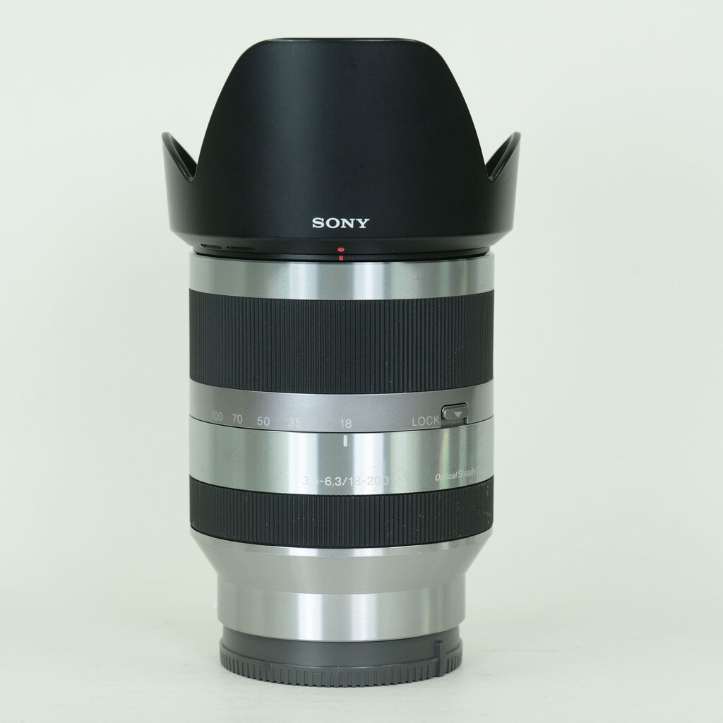 SONY E18-200mm F3.5-6.3 OSS SEL18200