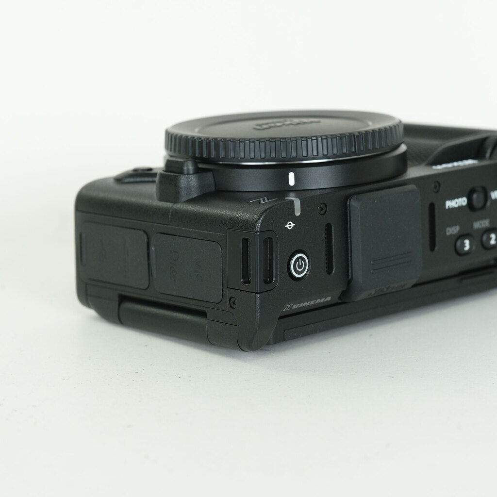 Nikon ZR