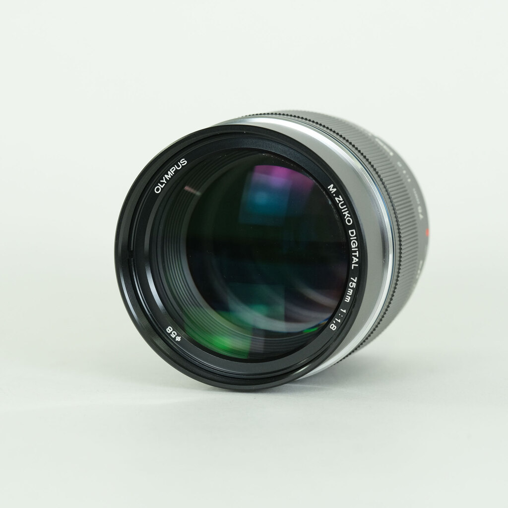 OLYMPUS M.ZUIKO DIGITAL ED 75mm F1.8