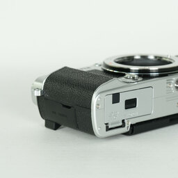 OLYMPUS PEN E-P7