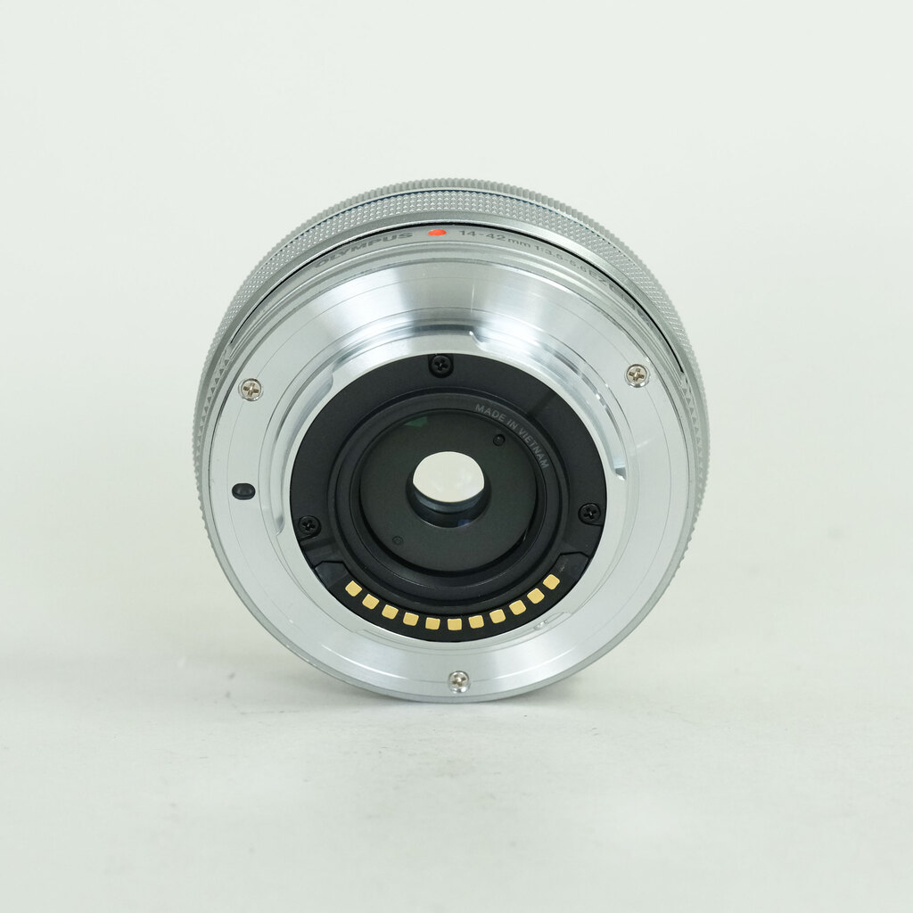 OLYMPUS M.ZUIKO DIGITAL ED 14-42mm F3.5-5.6 EZ シルバー