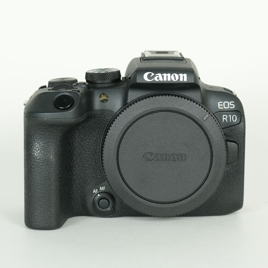 Canon EOS R10 Canon EOS R10