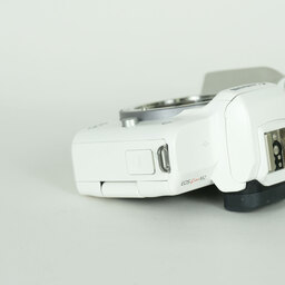Canon EOS Kiss M2