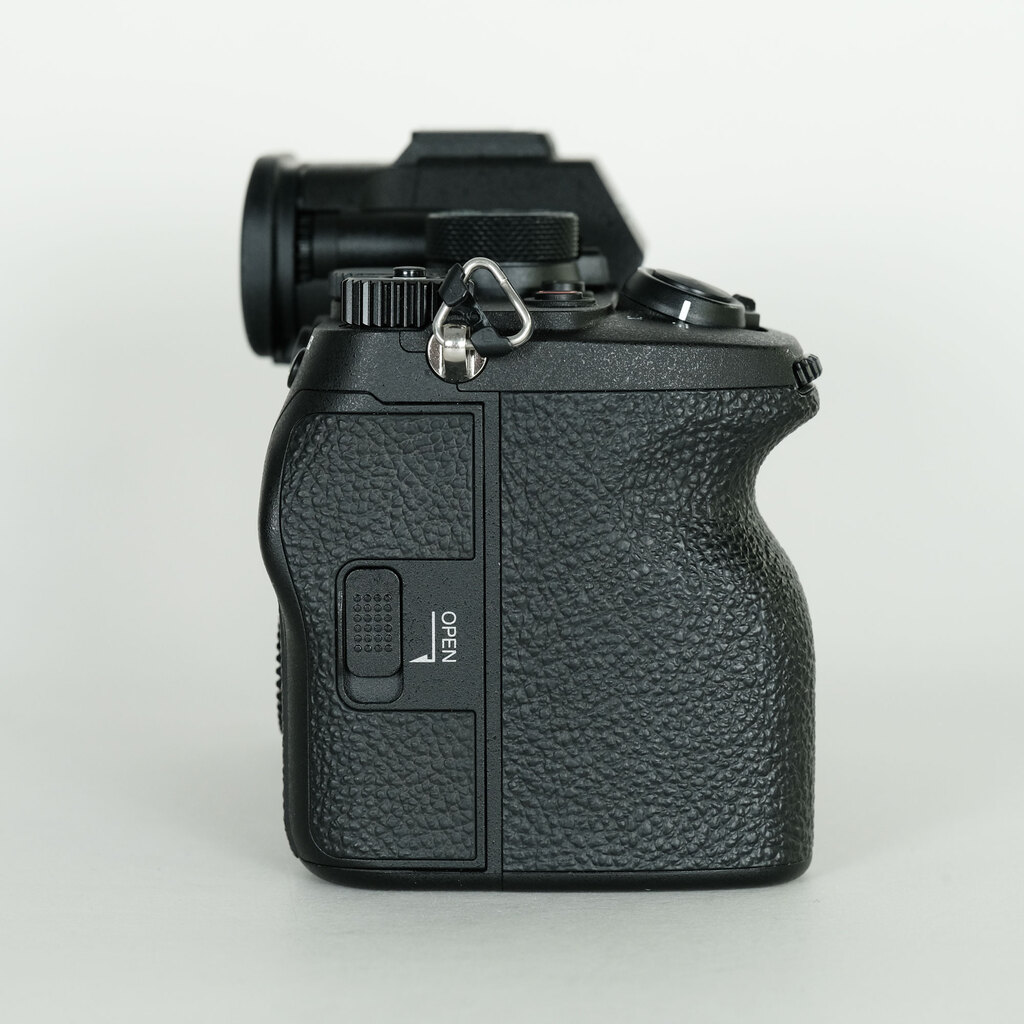 SONY α7 IV(ILCE-7M4) SONY α7 IV(ILCE-7M4)