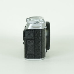 FUJIFILM X-M5