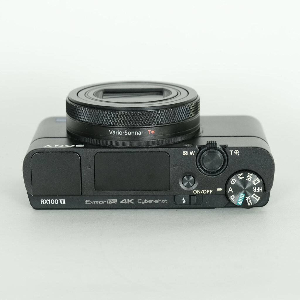 SONY Cyber-shot DSC-RX100M7