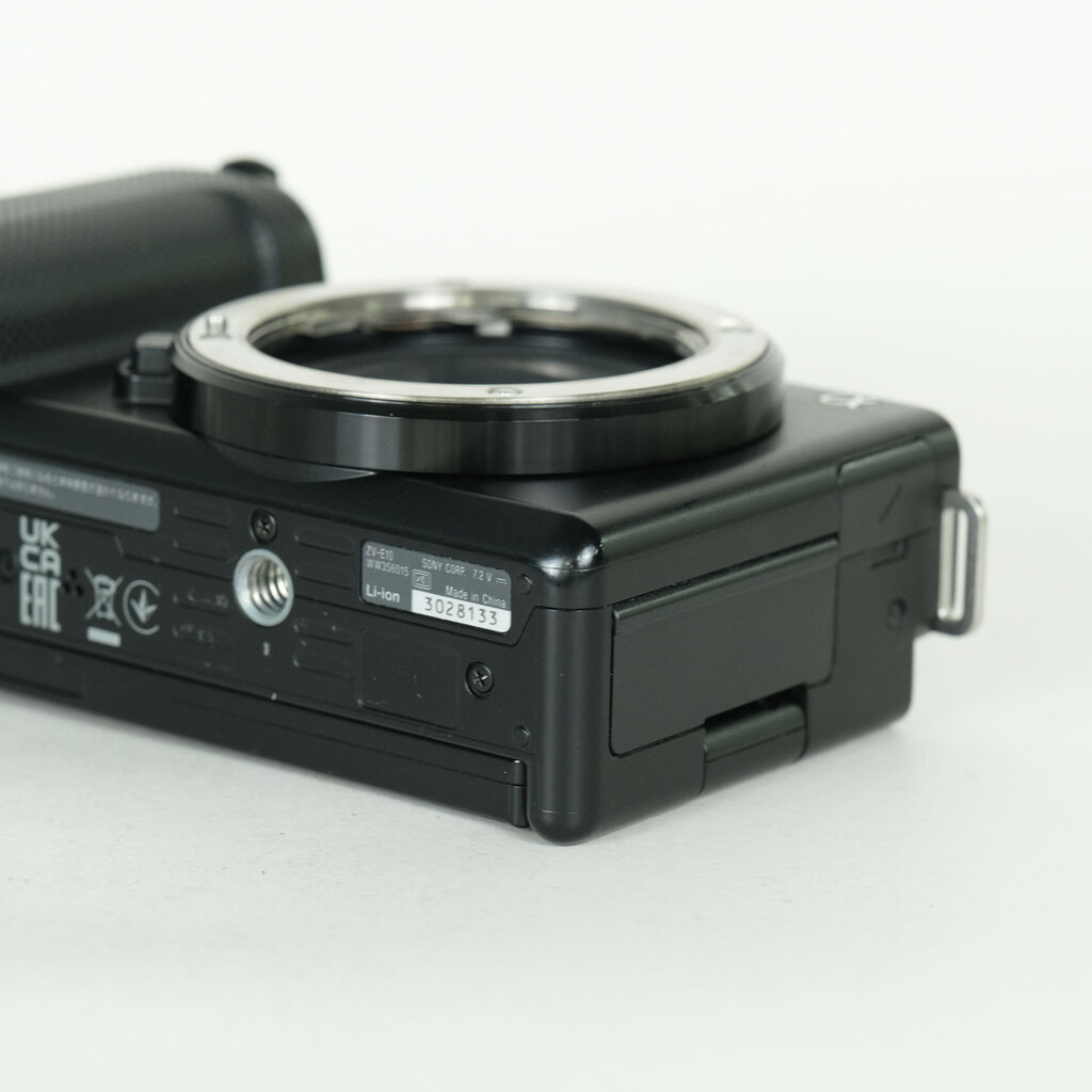 SONY VLOGCAM ZV-E10 SONY VLOGCAM ZV-E10