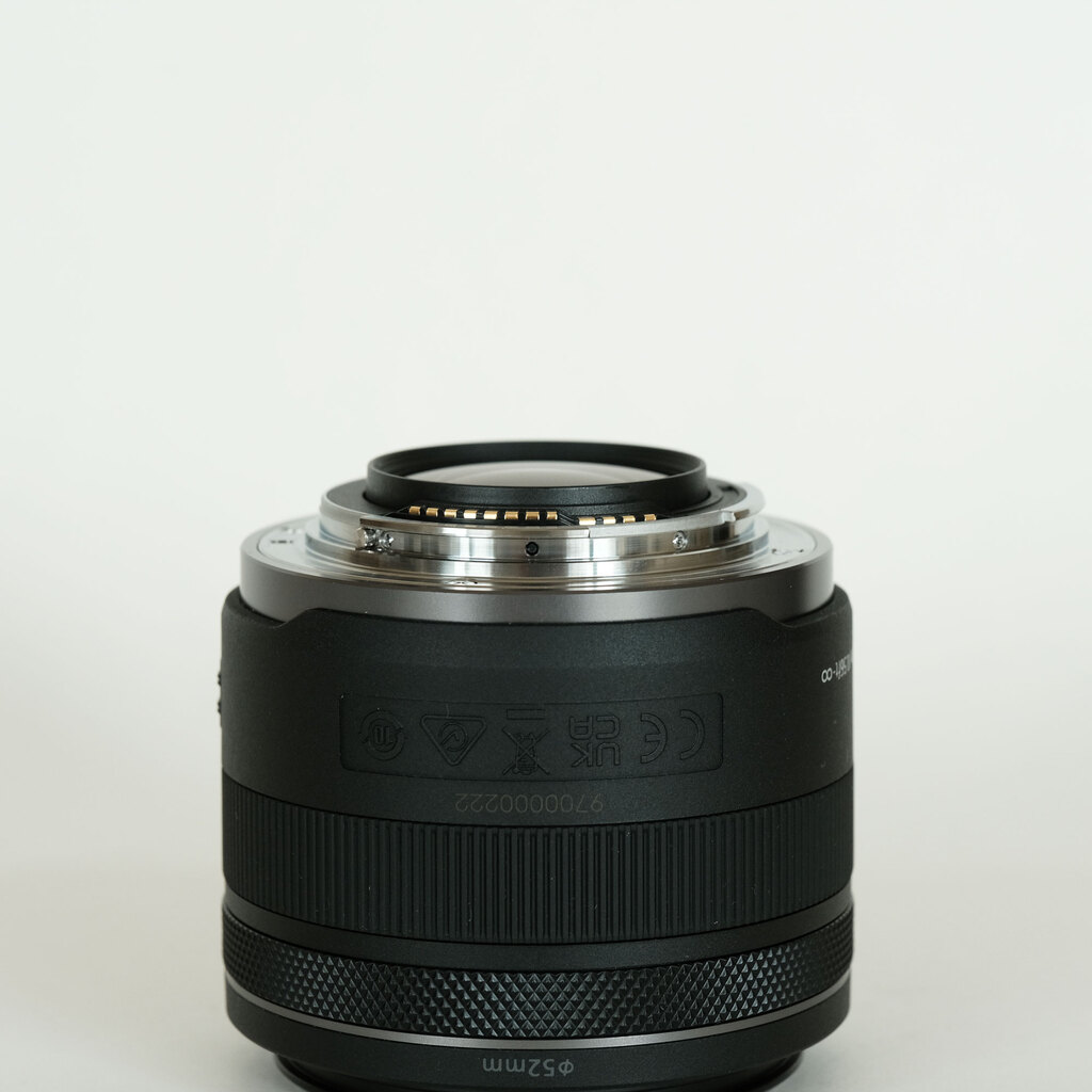 Canon RF35mm F1.8 MACRO IS STM