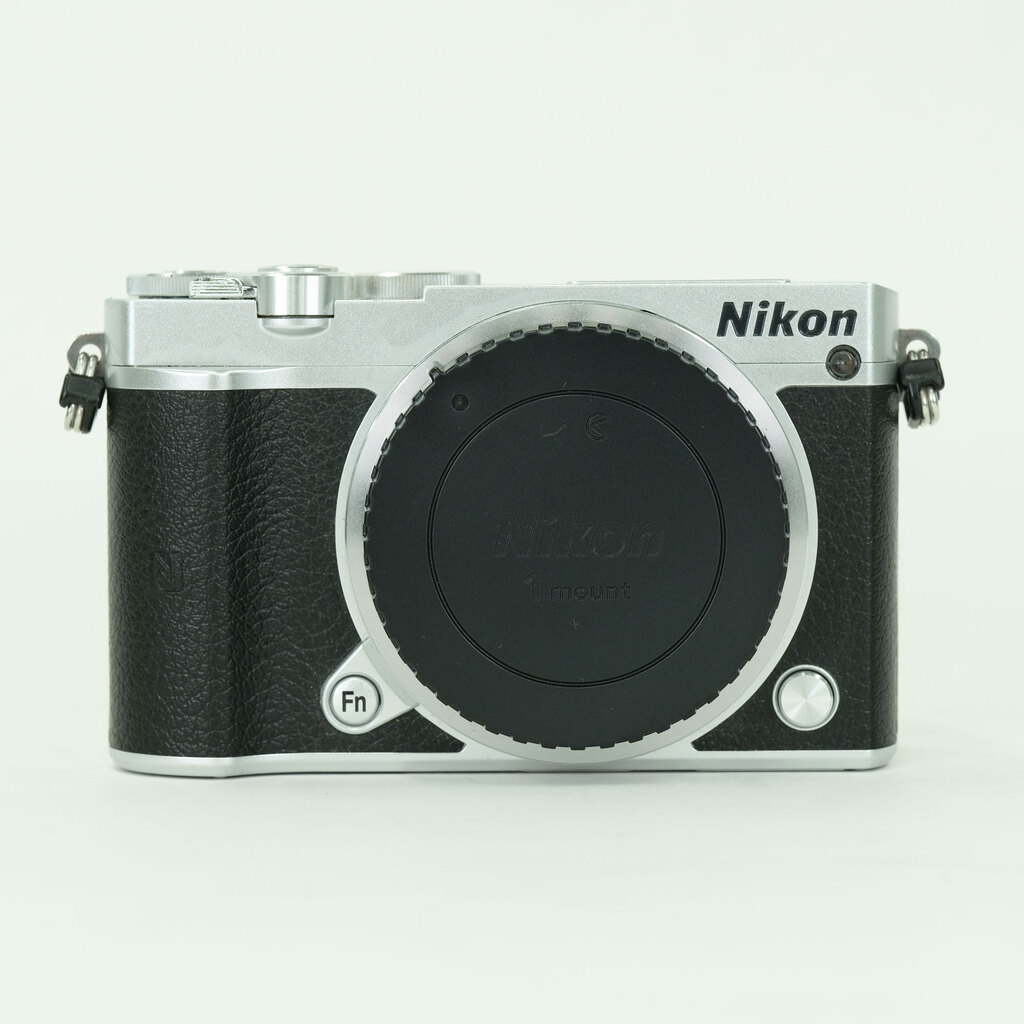 Nikon Nikon1 J5 ボディ シルバー Nikon Nikon1 J5 ボディ シルバー