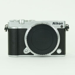 Nikon Nikon1 J5 ボディ シルバー Nikon Nikon1 J5 ボディ シルバー