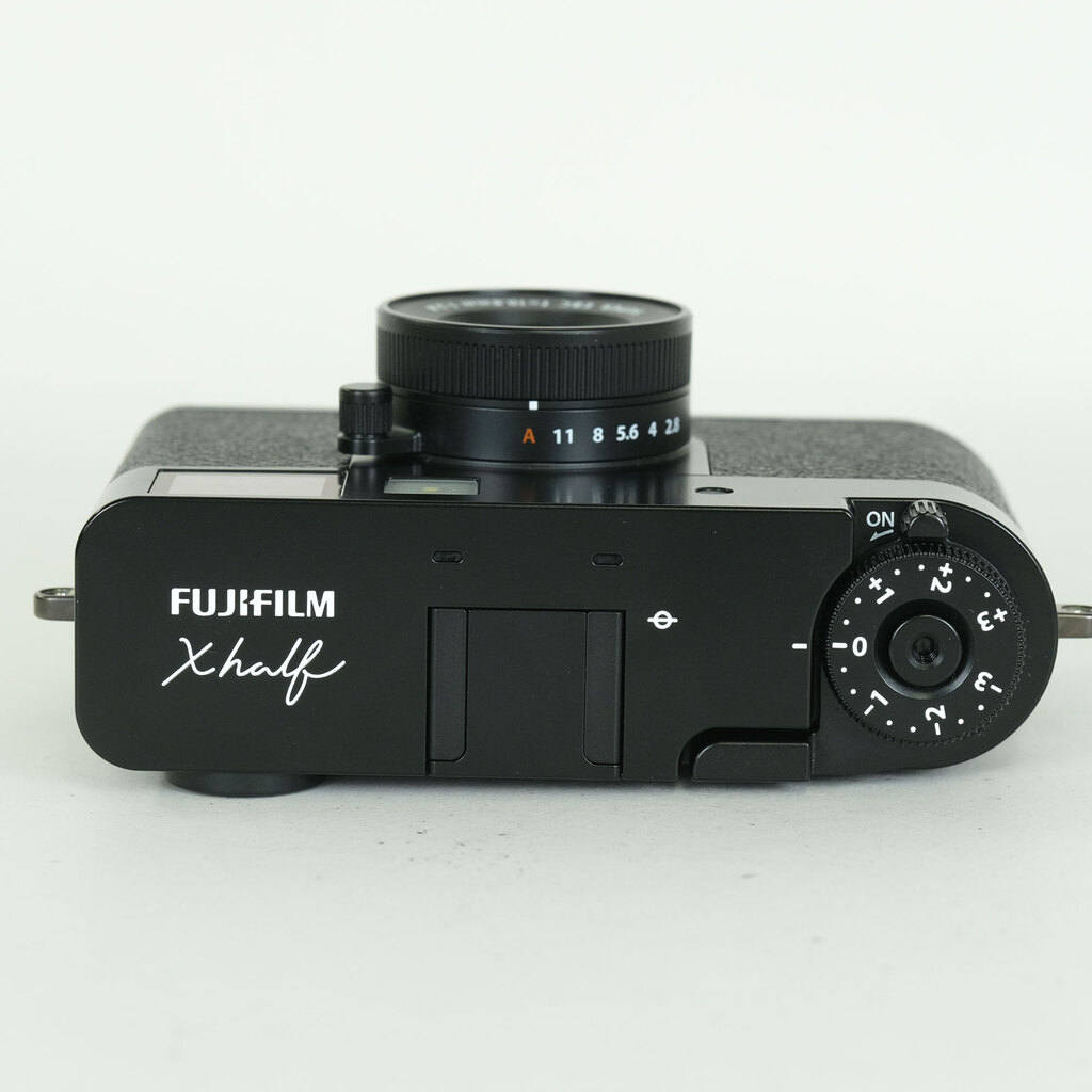 FUJIFILM X half X-HF1 FUJIFILM X half X-HF1
