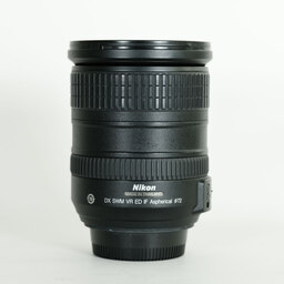 Nikon AF-S DX VR Zoom-Nikkor 18-200mm F3.5-5.6G IF-ED