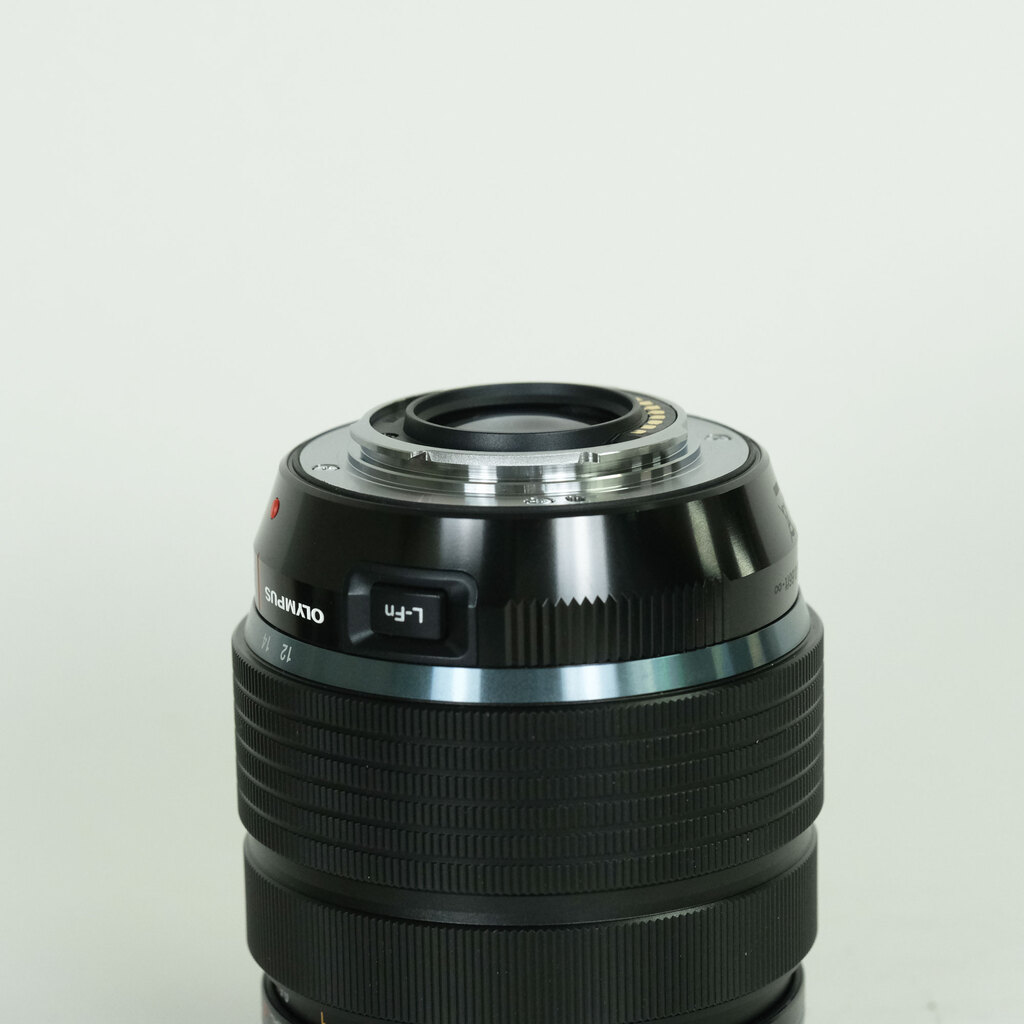 OLYMPUS M.ZUIKO DIGITAL ED 12-40mm F2.8 PRO OLYMPUS M.ZUIKO DIGITAL ED 12-40mm F2.8 PRO