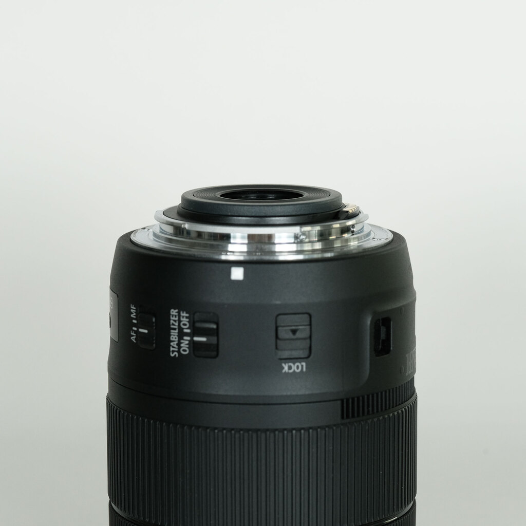 Canon EF-S18-135mm F3.5-5.6 IS USM