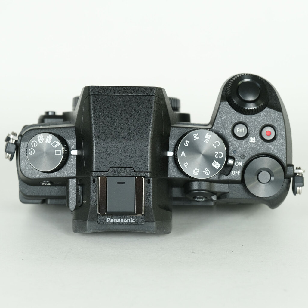 Panasonic LUMIX DMC-G8 Panasonic LUMIX DMC-G8