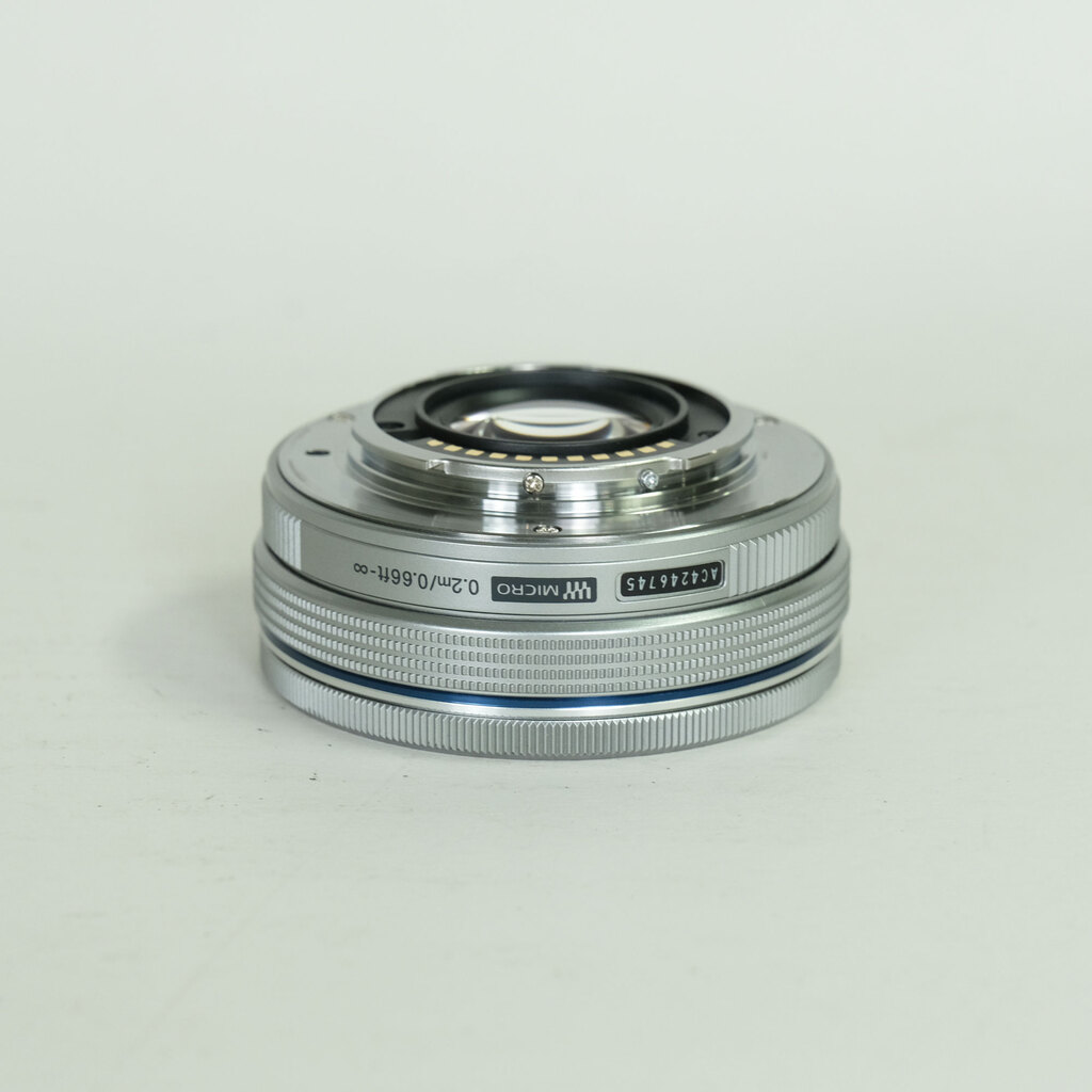 OLYMPUS M.ZUIKO DIGITAL ED 14-42mm F3.5-5.6 EZ シルバー