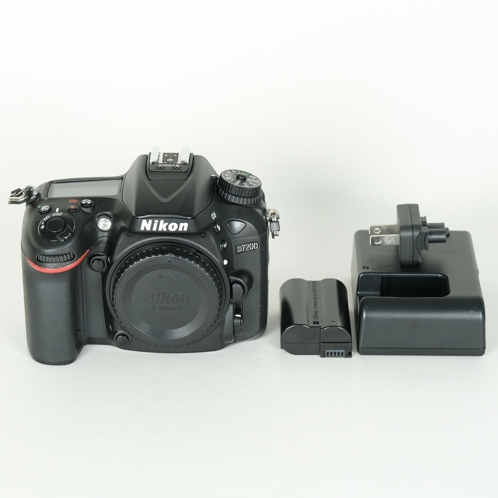 Nikon D7200