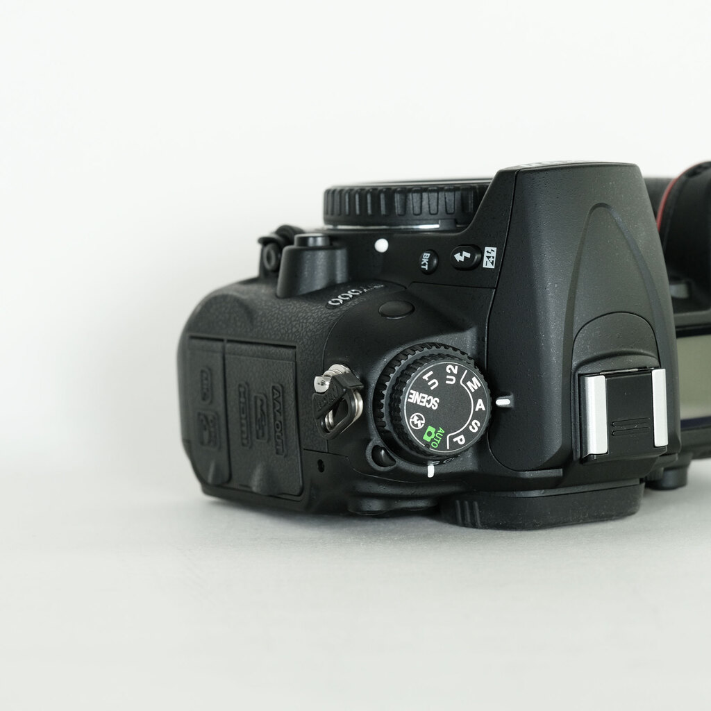 Nikon D7000の出品 | ONE SCENE（ワンシーン）