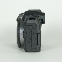 Canon EOS R8 Canon EOS R8