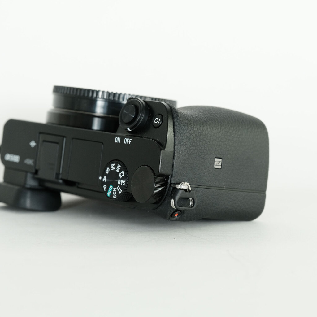 SONY α6100（ILCE-6100）