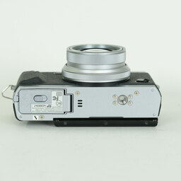 FUJIFILM X30 シルバー