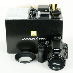 Nikon COOLPIX P950
