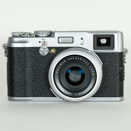 FUJIFILM FinePix X100