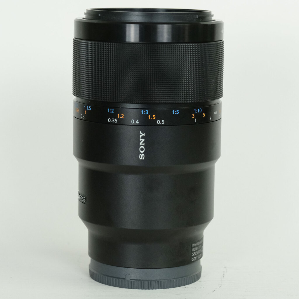 SONY FE 90mm F2.8 Macro G OSS SEL90M28G