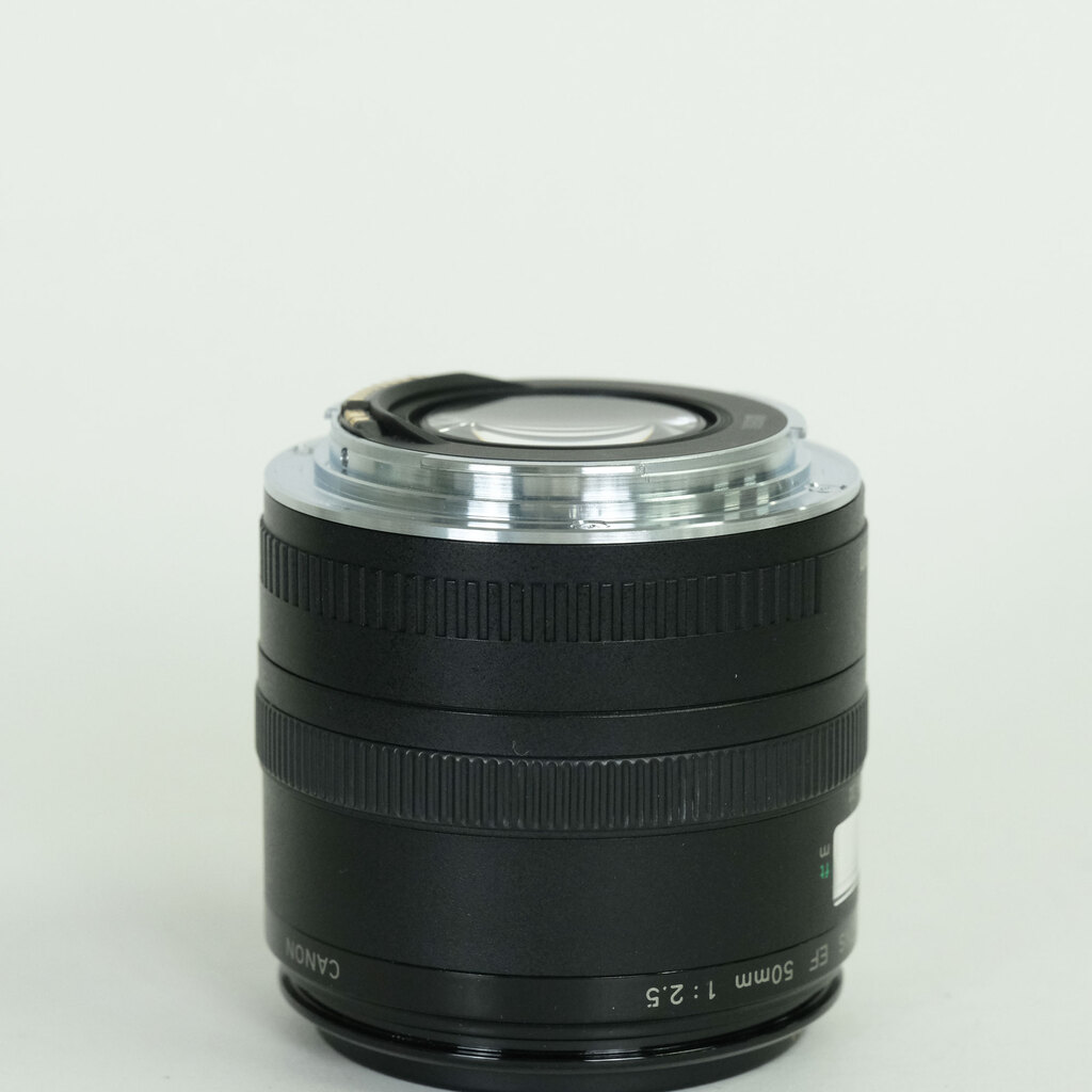 Canon EF50mm F2.5 コンパクトマクロ
