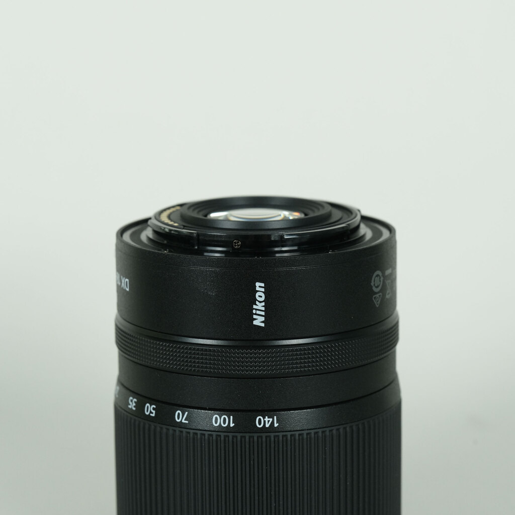 Nikon NIKKOR Z DX 18-140mm f/3.5-6.3 VR Nikon NIKKOR Z DX 18-140mm f/3.5-6.3 VR