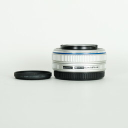 OLYMPUS M.ZUIKO DIGITAL 17mm F2.8 シルバー