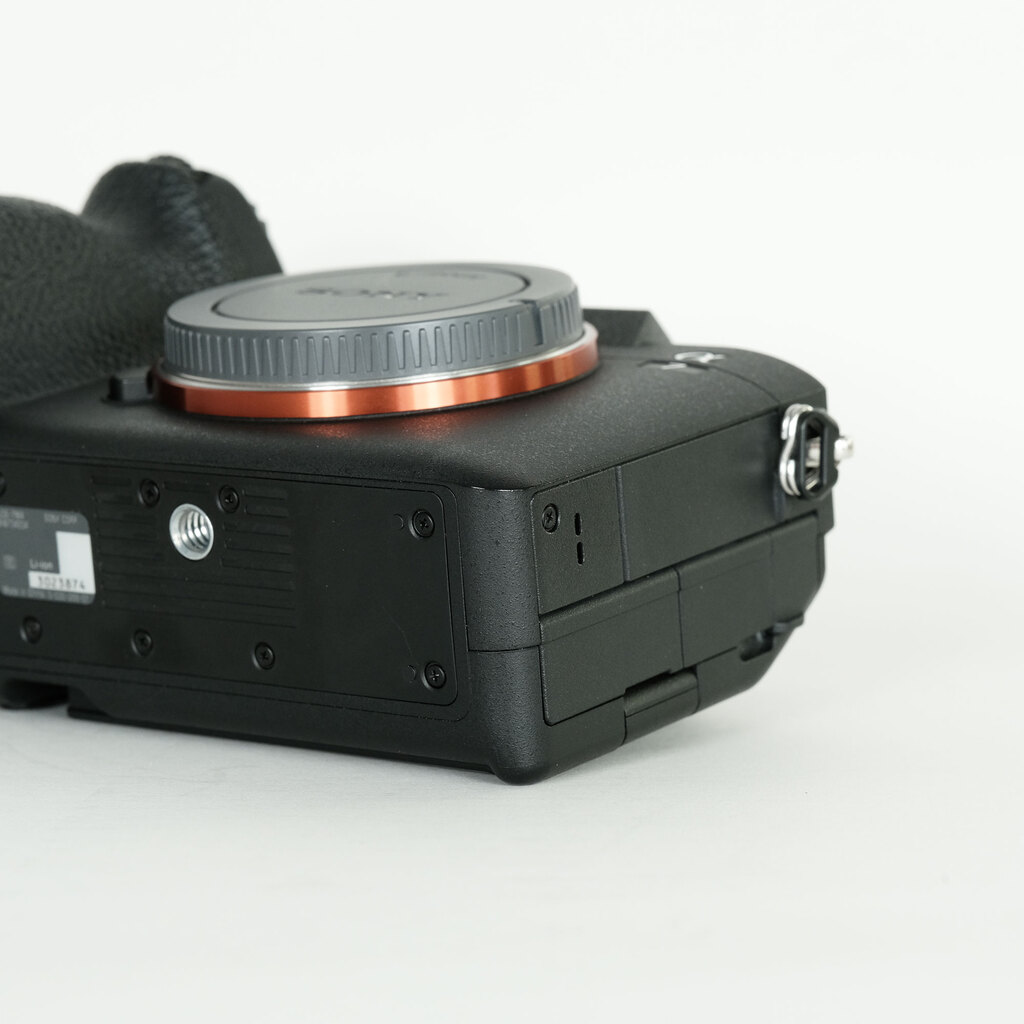 SONY α7 IV(ILCE-7M4) SONY α7 IV(ILCE-7M4)