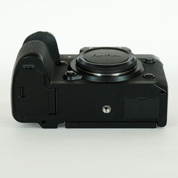 FUJIFILM X-H2