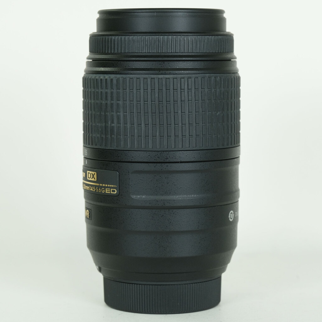 Nikon AF-S DX NIKKOR 55-300mm F4.5-5.6G ED VR Nikon AF-S DX NIKKOR 55-300mm F4.5-5.6G ED VR