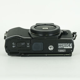 OLYMPUS OM-D E-M5 ボディ ブラック