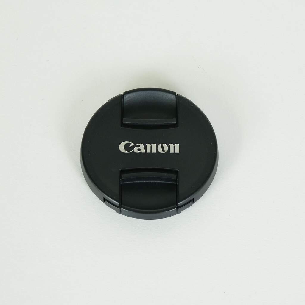 Canon EF-S18-135mm F3.5-5.6 IS USM