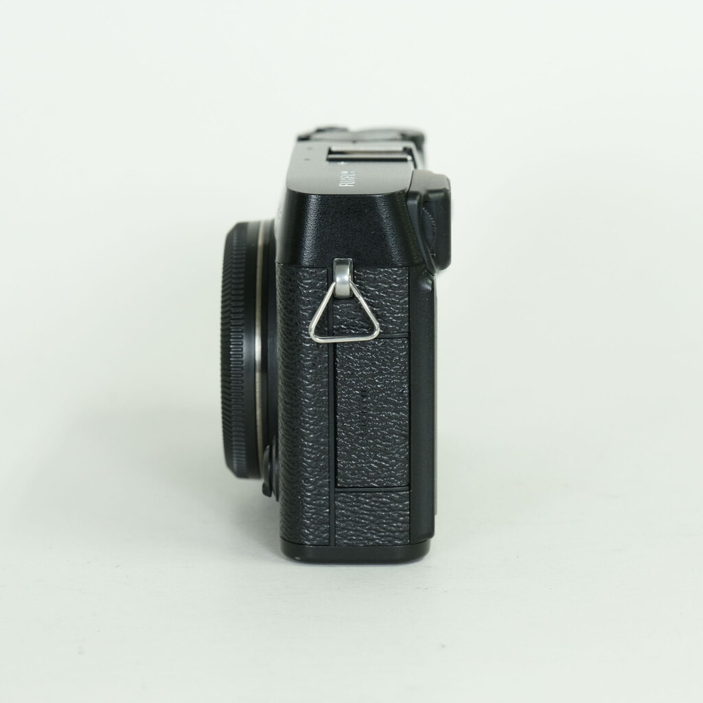FUJIFILM X-E3