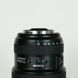 Canon EF11-24mm F4L USM