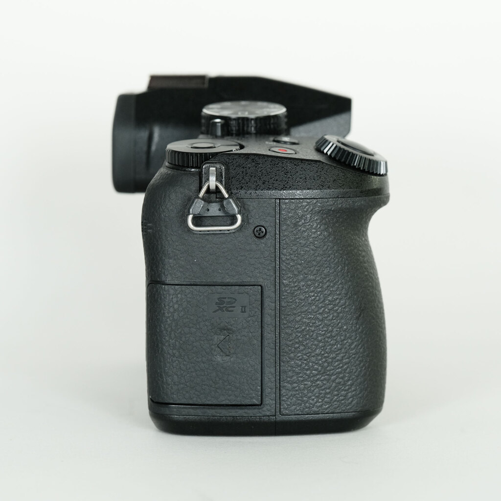 Panasonic LUMIX DMC-G8