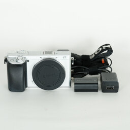 SONY α6400（ILCE-6400）