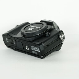 OLYMPUS OM-D E-M5 ボディ ブラック