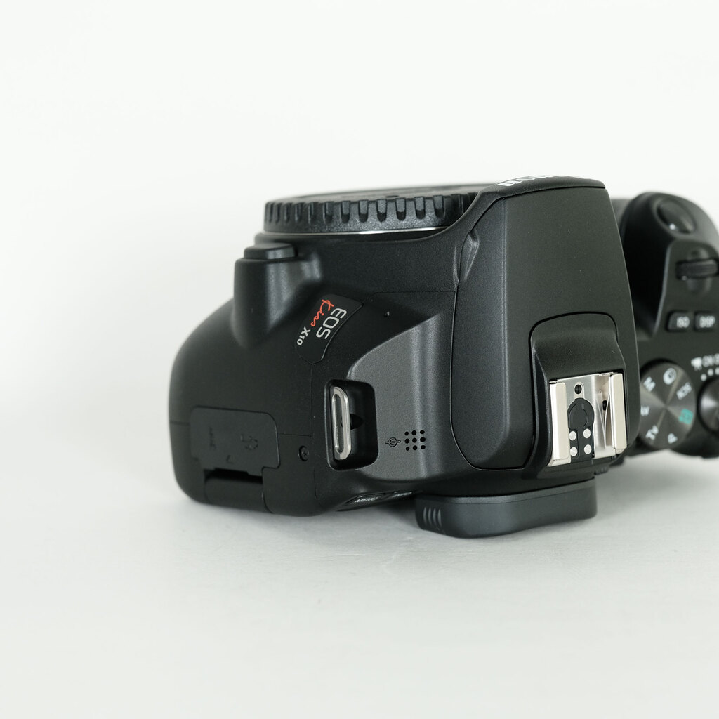 Canon EOS Kiss X10