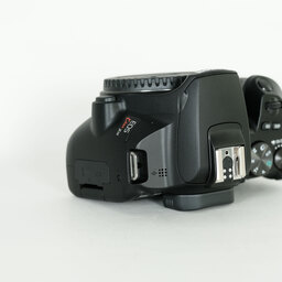 Canon EOS Kiss X10