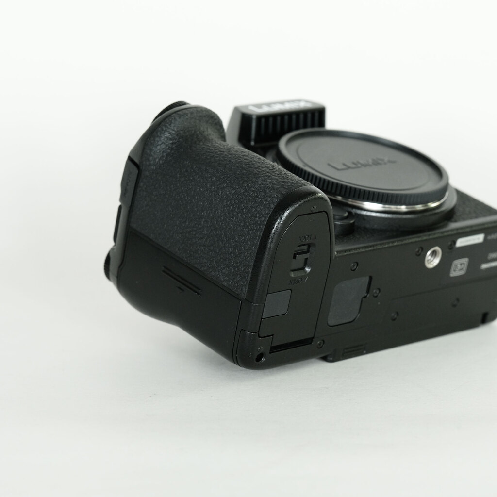 Panasonic LUMIX S5II DC-S5M2