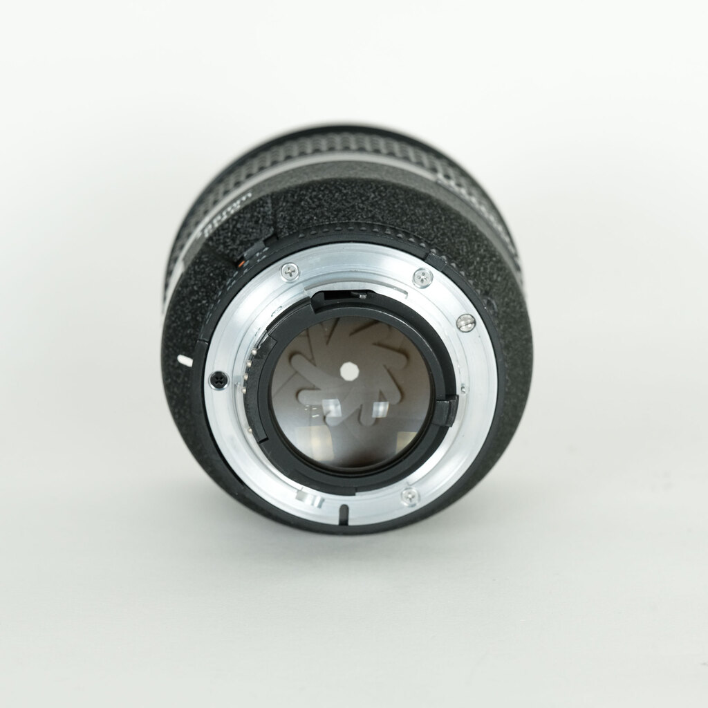 Nikon Ai AF Nikkor 85mm F1.4D IF