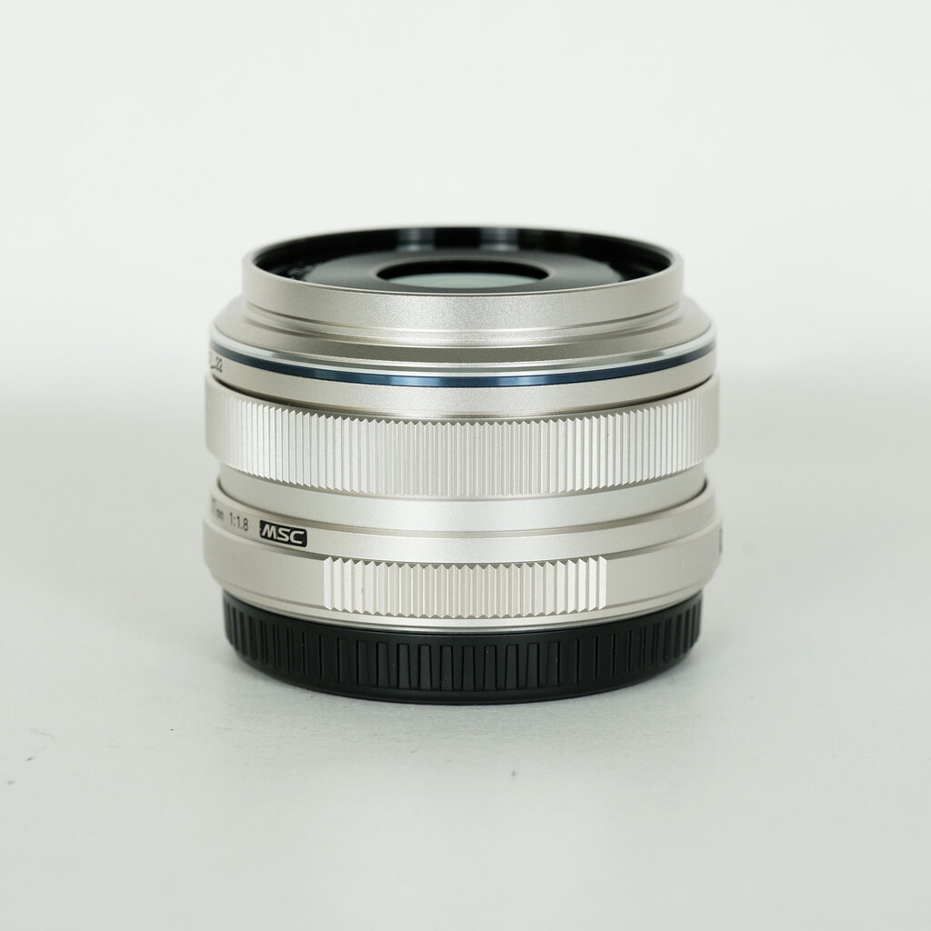 OLYMPUS M.ZUIKO DIGITAL 17mm F1.8