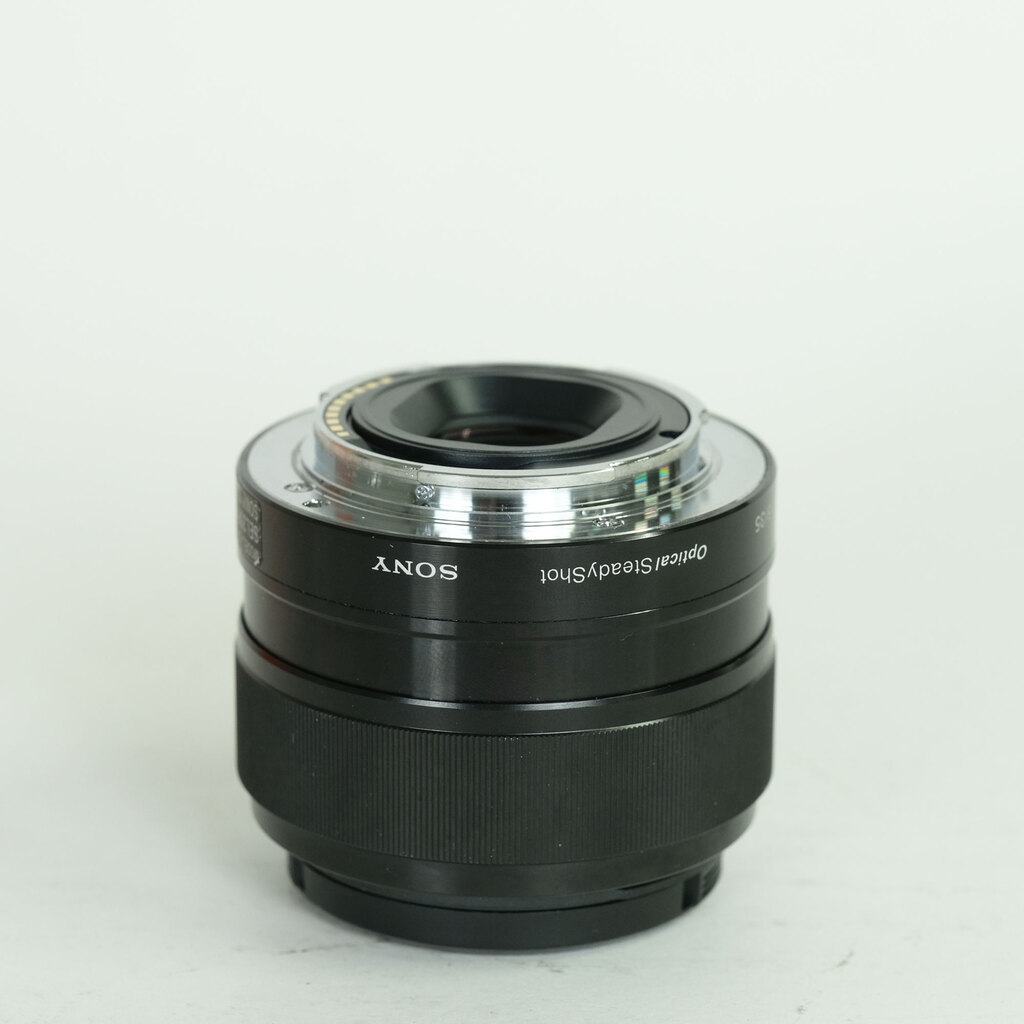 SONY E 35mm F1.8 OSS SEL35F18