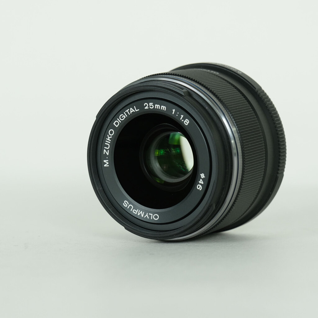 OLYMPUS M.ZUIKO DIGITAL 25mm F1.8の出品 | ONE SCENE（ワンシーン）