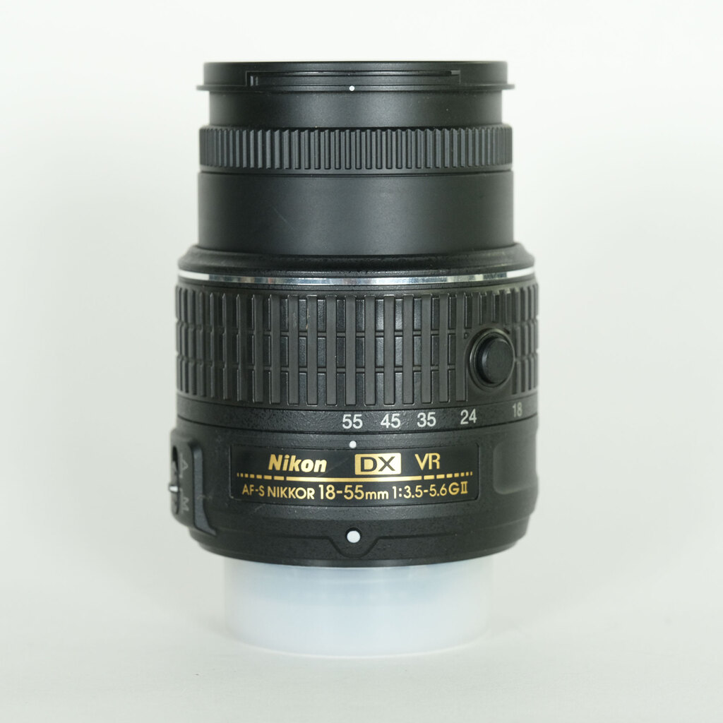 Nikon AF-S DX NIKKOR 18-55mm f3.5-5.6G VR II