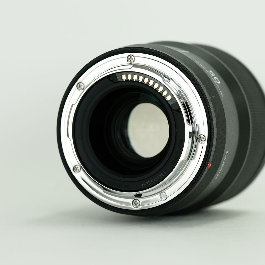 Panasonic LUMIX S 50mm F1.8 Panasonic LUMIX S 50mm F1.8